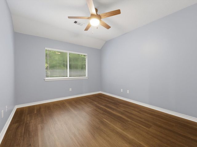 8710 Linn Lane, Magnolia, TX 77354