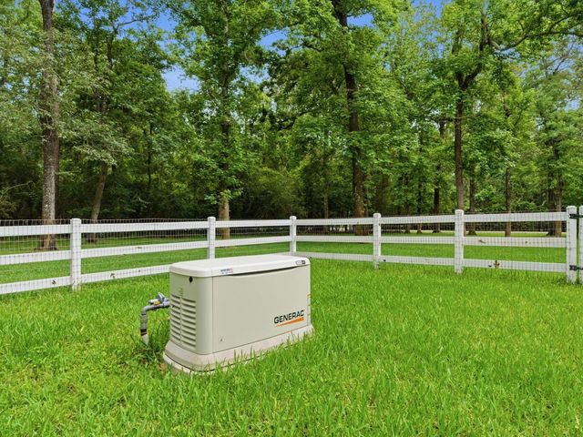 8710 Linn Lane, Magnolia, TX 77354