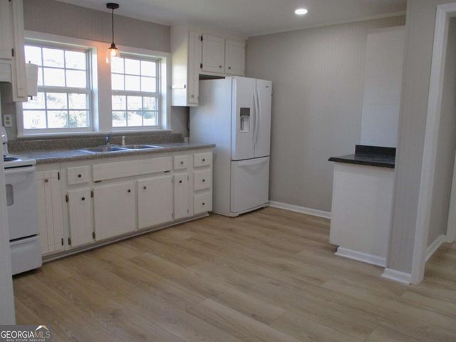 206 Tennessee Street, Fairmount, GA 30139