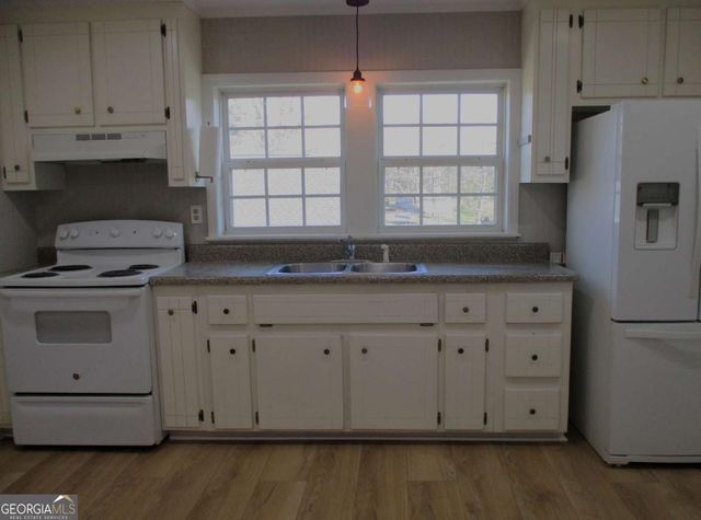 206 Tennessee Street, Fairmount, GA 30139