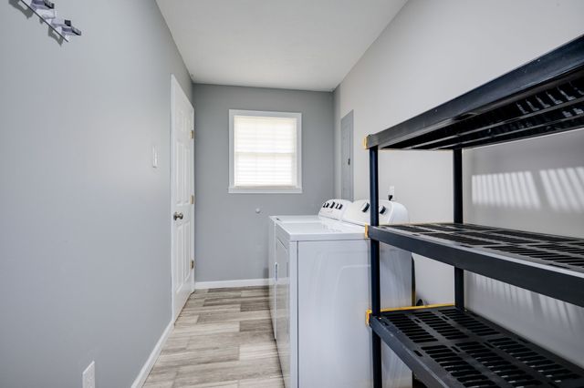 2824 Hwy 100, Linden, TN 37096