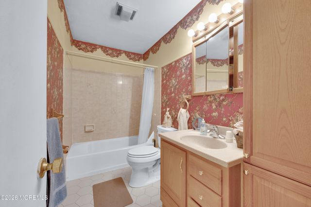 1036 Mulberry Place, Toms River, NJ 08753