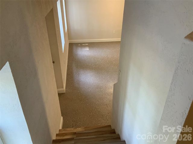 258 NEW LEICESTER Highway, Asheville, NC 28806