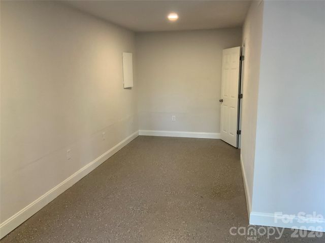 258 NEW LEICESTER Highway, Asheville, NC 28806