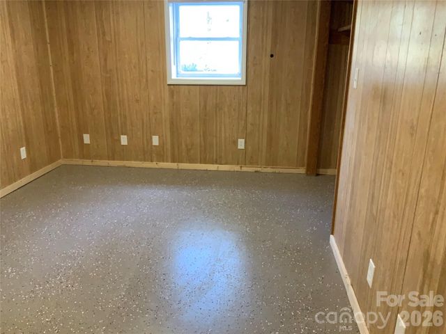 258 NEW LEICESTER Highway, Asheville, NC 28806