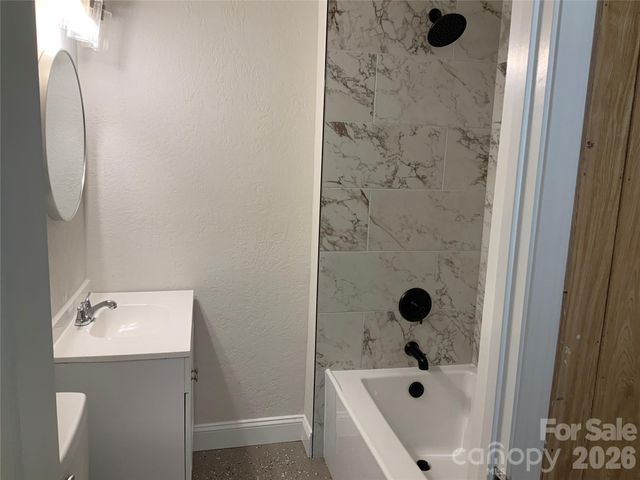 258 NEW LEICESTER Highway, Asheville, NC 28806