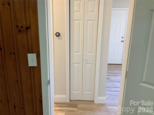 258 NEW LEICESTER Highway, Asheville, NC 28806