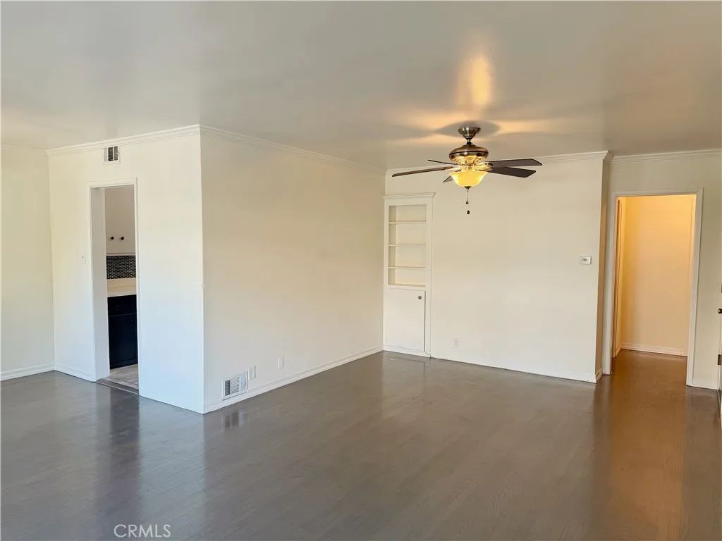 2030 E 3rd 5, Long Beach, CA 90814