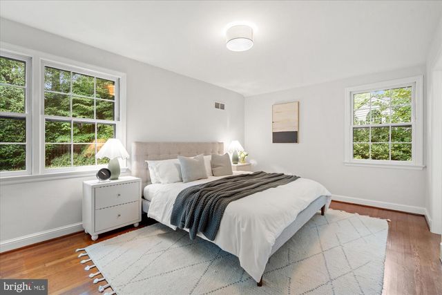 5016 SCARSDALE RD, Bethesda, MD 20816