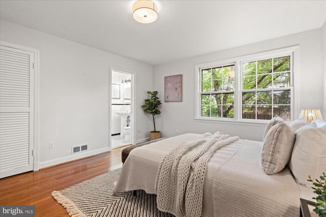 5016 SCARSDALE RD, Bethesda, MD 20816