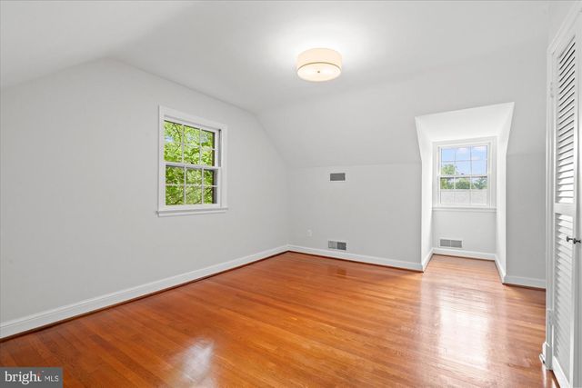 5016 SCARSDALE RD, Bethesda, MD 20816
