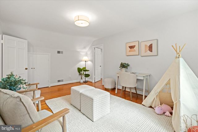 5016 SCARSDALE RD, Bethesda, MD 20816