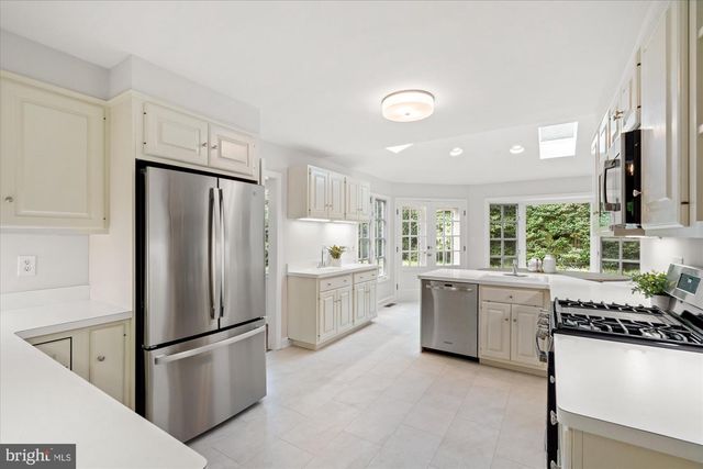 5016 SCARSDALE RD, Bethesda, MD 20816