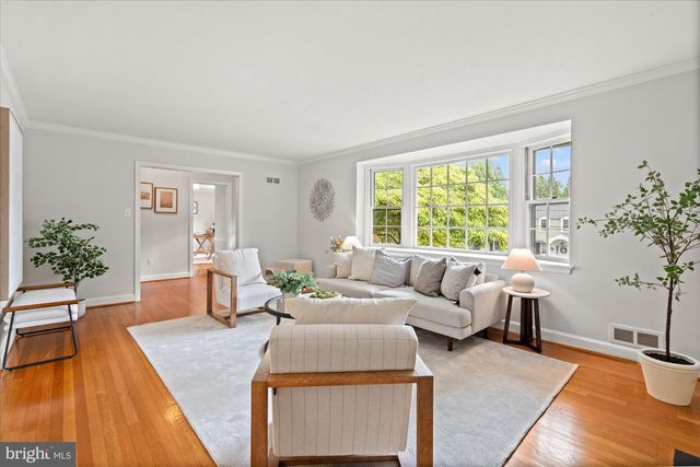 5016 SCARSDALE RD, Bethesda, MD 20816