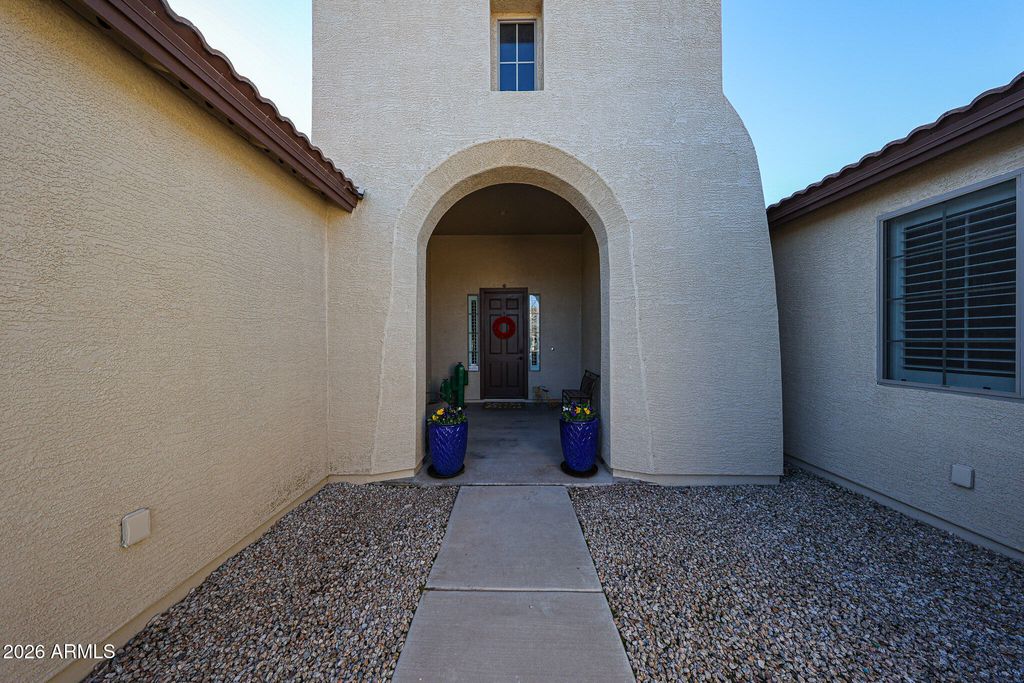 Image 2 of property listing at 22069 E Pecan Drive, Queen Creek, AZ 85142