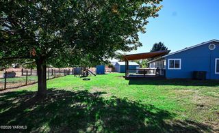 9621 Meadowbrook Rd, Yakima, WA 98903