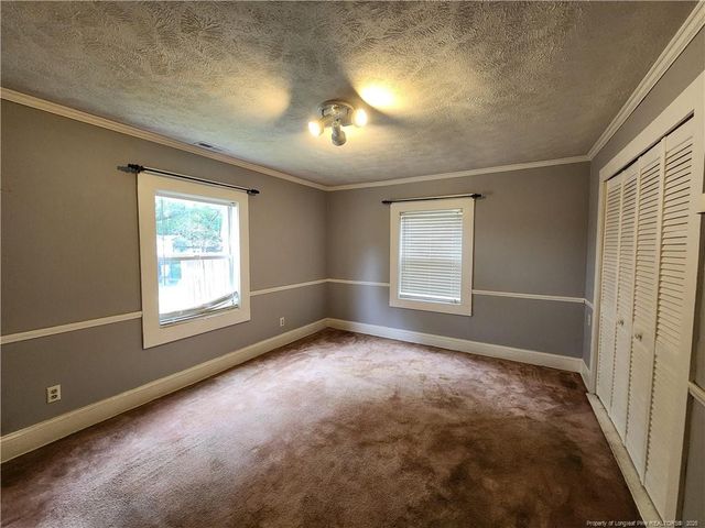 140 W Circle Court, Fayetteville, NC 28301