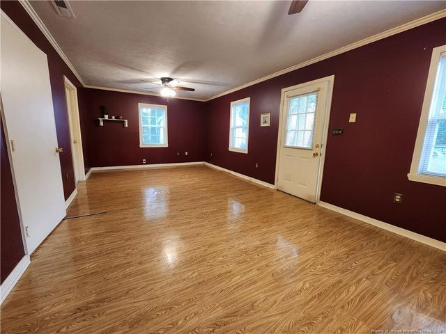 140 W Circle Court, Fayetteville, NC 28301