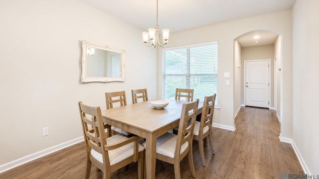 7631 W Pelican Lakes Ave, Baton Rouge, LA 70820