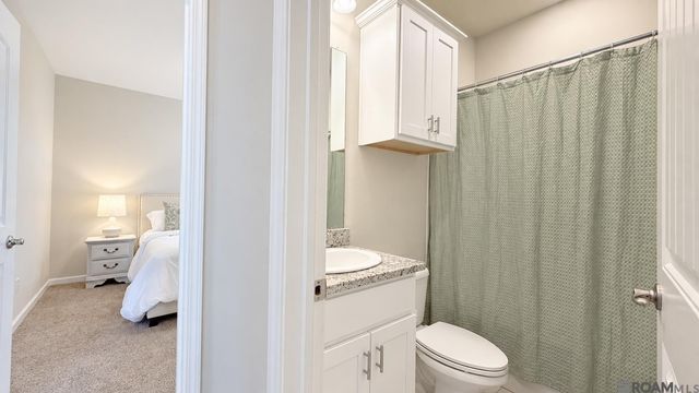 7631 W Pelican Lakes Ave, Baton Rouge, LA 70820
