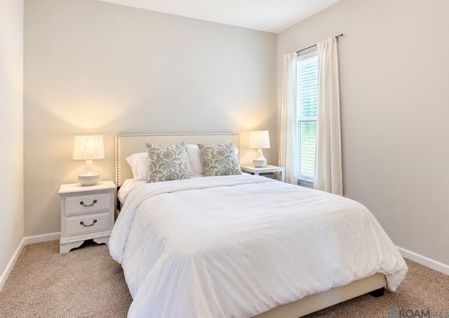7631 W Pelican Lakes Ave, Baton Rouge, LA 70820
