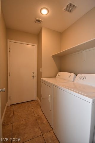 7860 Nesting Pine Place, Las Vegas, NV 89143