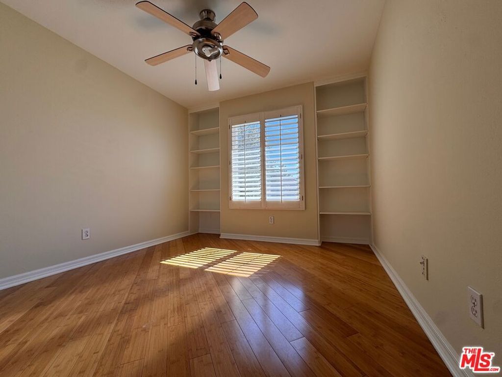 Image 20 of property listing at 43740 Calabro Street, Temecula, CA 92592