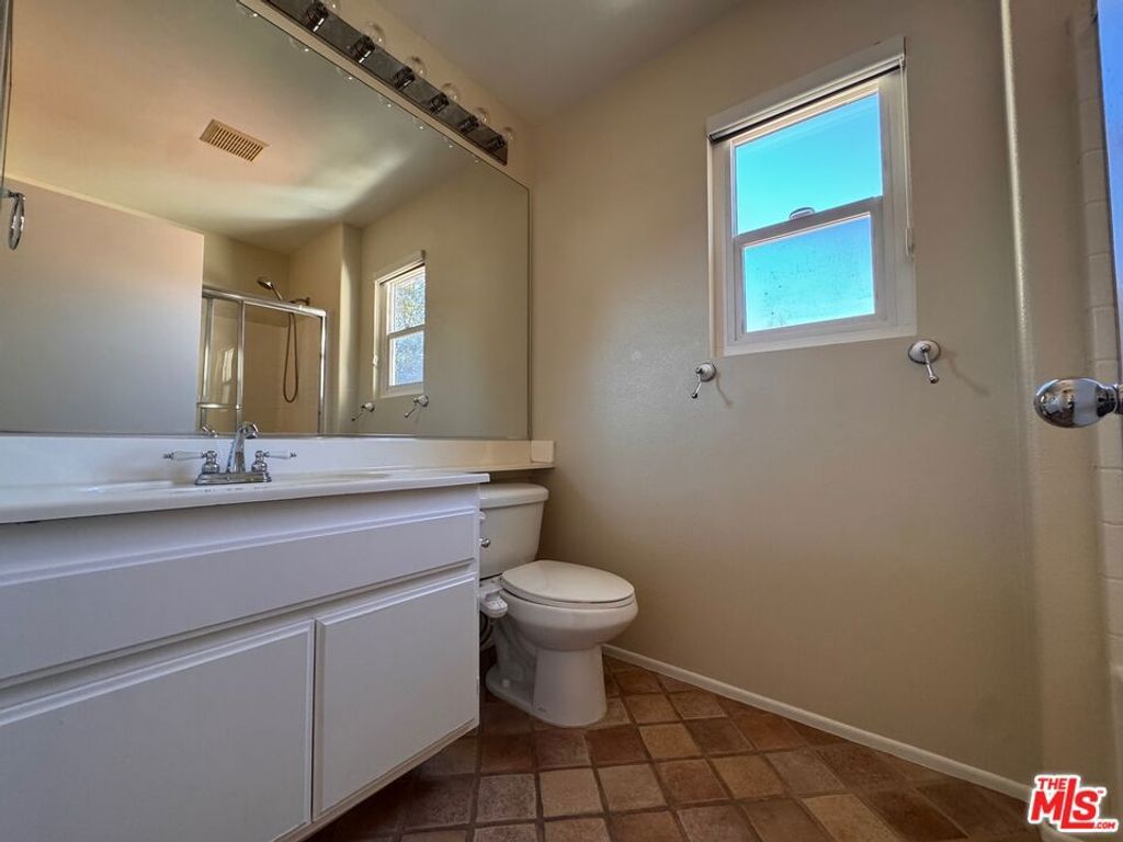 Image 21 of property listing at 43740 Calabro Street, Temecula, CA 92592