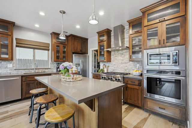 1607 Redmond Dr, Rocklin, CA 95765