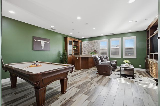 1607 Redmond Dr, Rocklin, CA 95765
