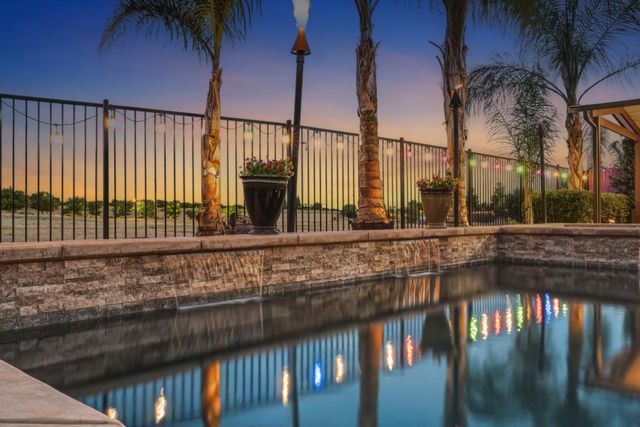 1607 Redmond Dr, Rocklin, CA 95765