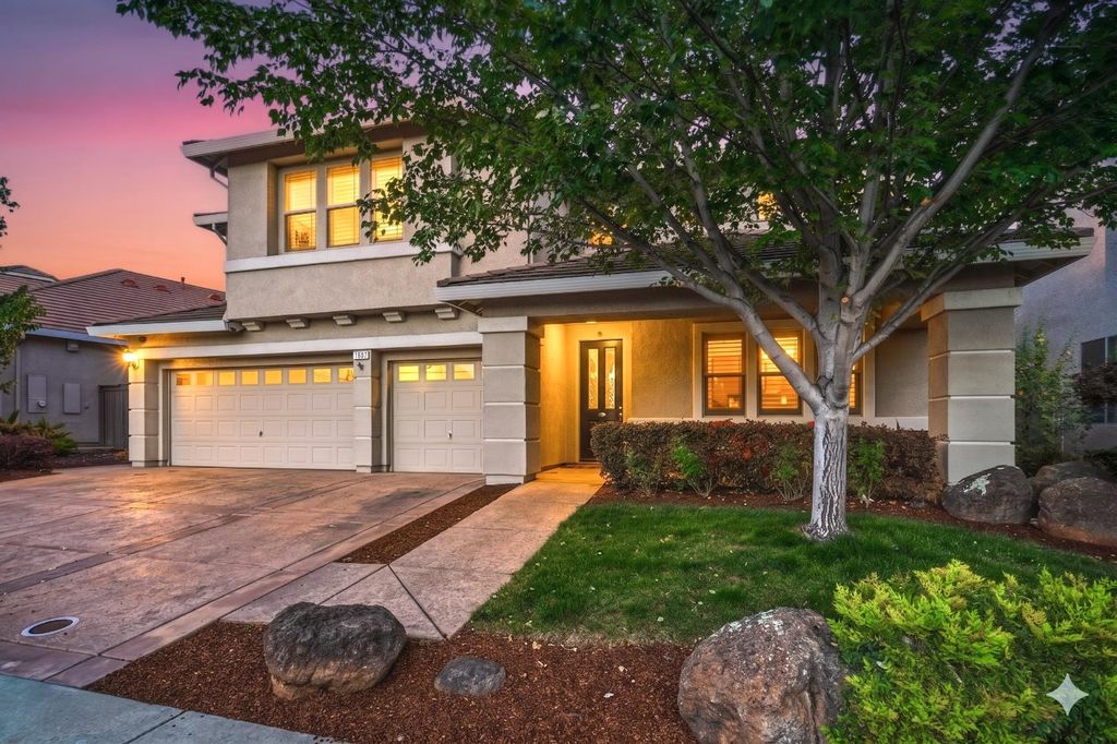 1607 Redmond Dr, Rocklin, CA 95765