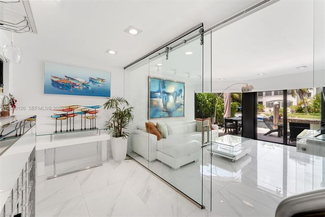 3560 W Fairview Street, Miami, FL 33133