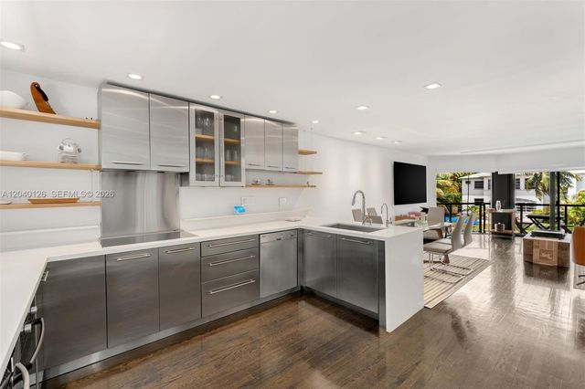 3560 W Fairview Street, Miami, FL 33133