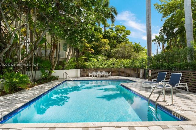 3560 W Fairview Street, Miami, FL 33133