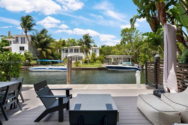 3560 W Fairview Street, Miami, FL 33133