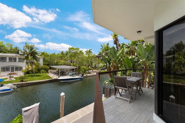 3560 W Fairview Street, Miami, FL 33133