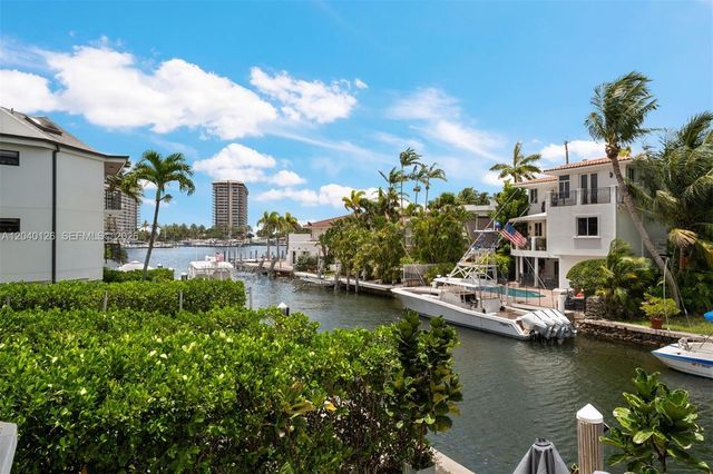 3560 W Fairview Street, Miami, FL 33133