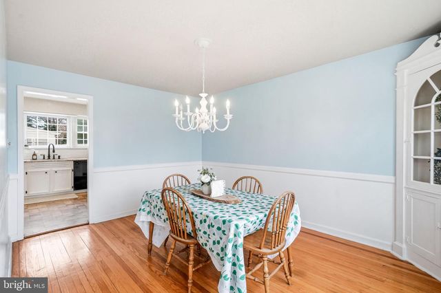 3 SAINT DAVIDS RD, Cherry Hill, NJ 08002