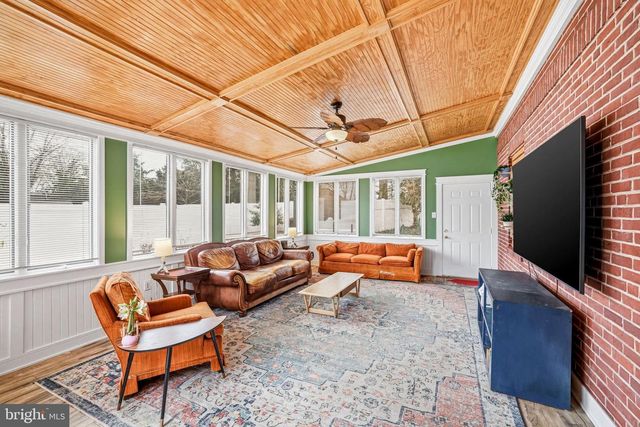 3 SAINT DAVIDS RD, Cherry Hill, NJ 08002