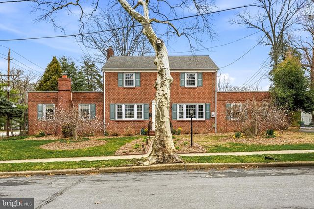 3 SAINT DAVIDS RD, Cherry Hill, NJ 08002