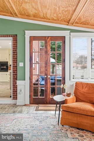 3 SAINT DAVIDS RD, Cherry Hill, NJ 08002