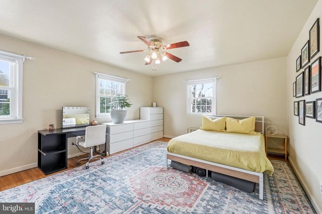 3 SAINT DAVIDS RD, Cherry Hill, NJ 08002