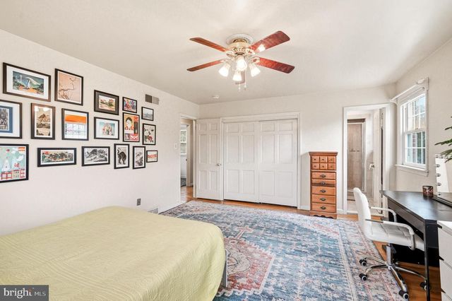 3 SAINT DAVIDS RD, Cherry Hill, NJ 08002