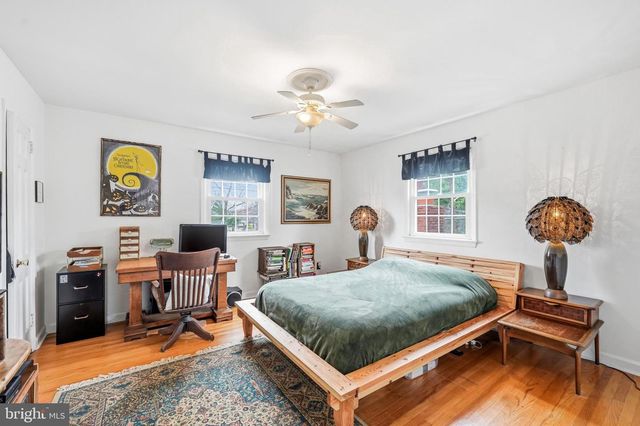 3 SAINT DAVIDS RD, Cherry Hill, NJ 08002