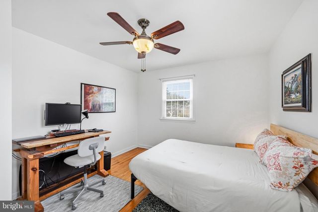 3 SAINT DAVIDS RD, Cherry Hill, NJ 08002