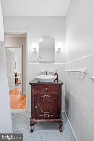 3 SAINT DAVIDS RD, Cherry Hill, NJ 08002