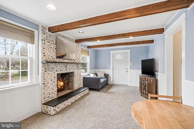 3 SAINT DAVIDS RD, Cherry Hill, NJ 08002