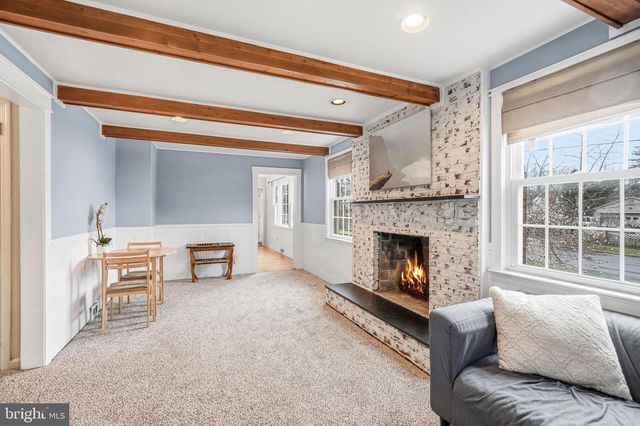 3 SAINT DAVIDS RD, Cherry Hill, NJ 08002