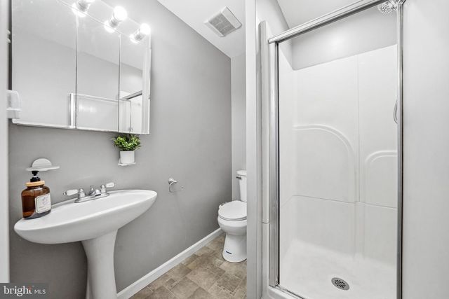 3 SAINT DAVIDS RD, Cherry Hill, NJ 08002